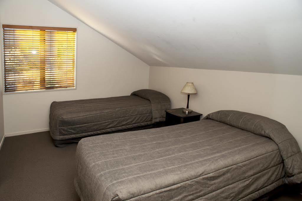 The Moorings Motel And Apartments Wanaka Esterno foto